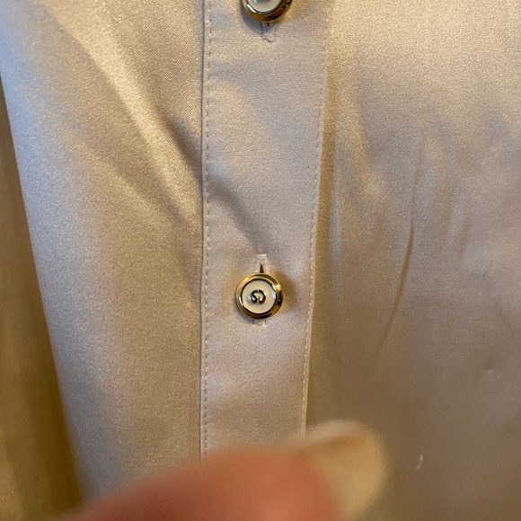 St. John Collection Cream Satin Ruffle Blouse - Picture 11 of 14